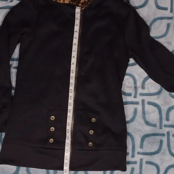 Sweater/Jacket - Picture 6 of 7